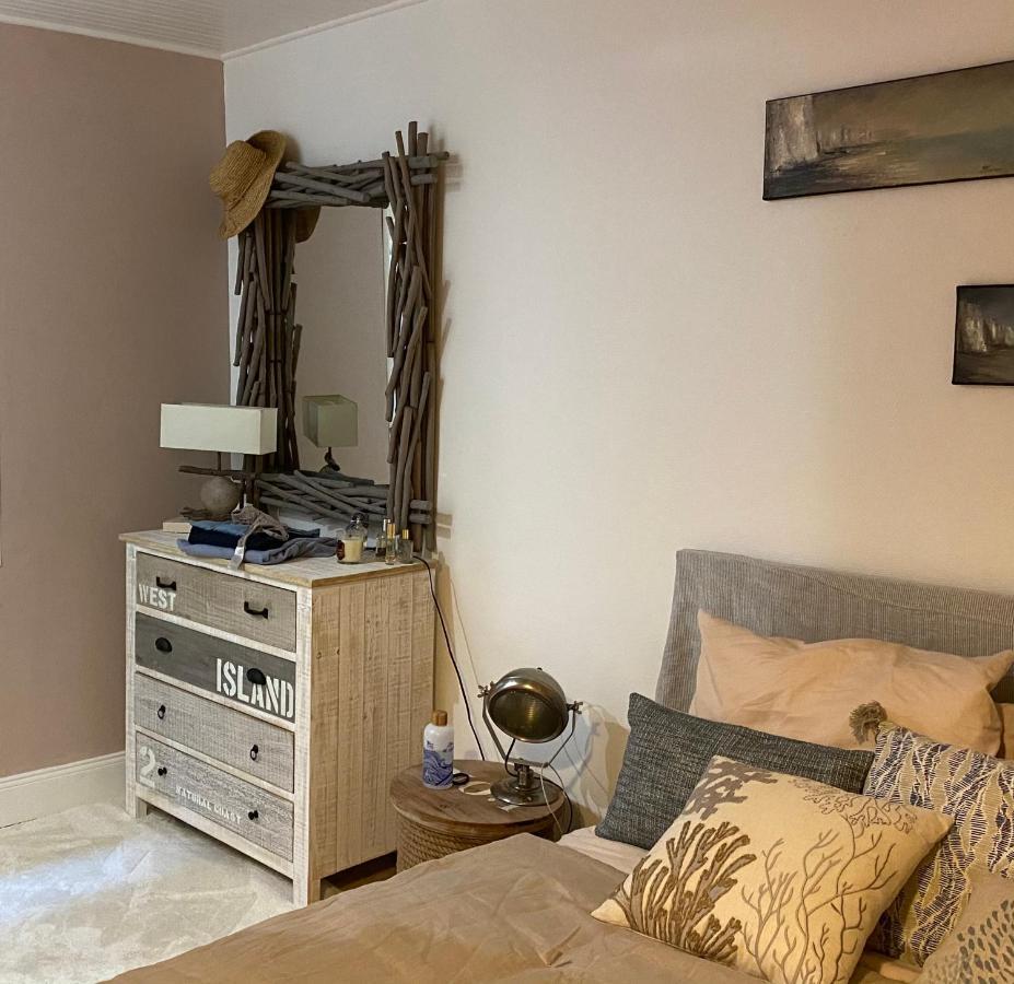 Chez Gwen, Très bel appartement vue mer latérale Le Tréport Extérieur photo